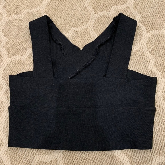 silence and noise black cutout crop top - Picture 2 of 2